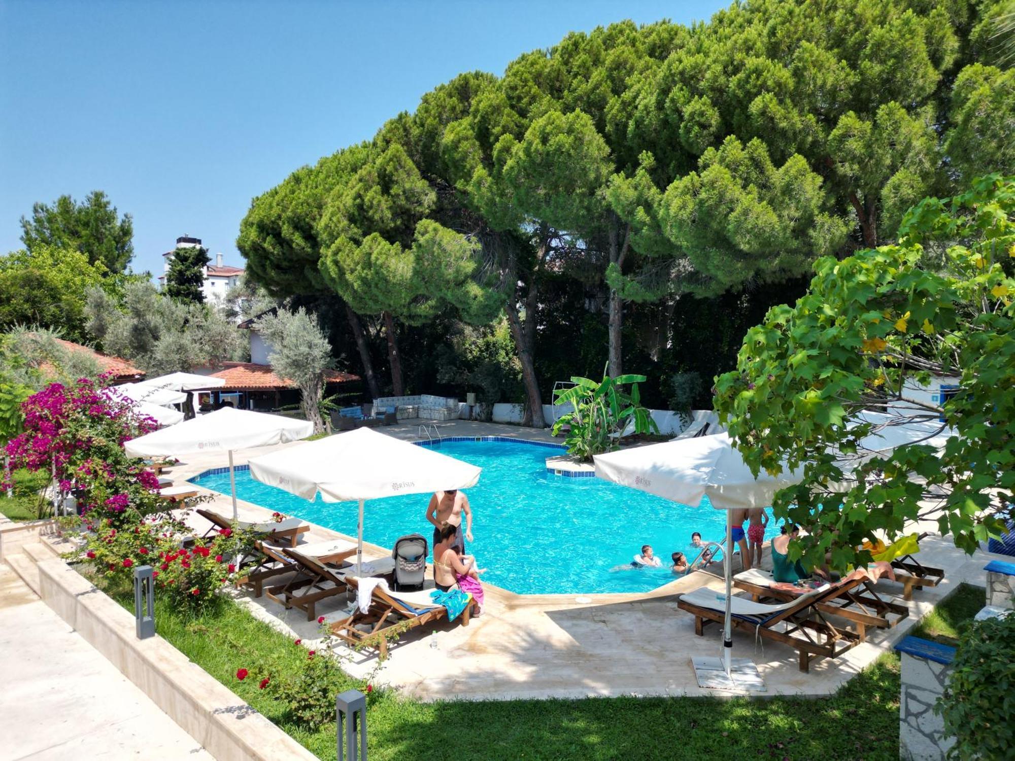 Risus Garden Marina Hotel Kusadasi Exterior photo